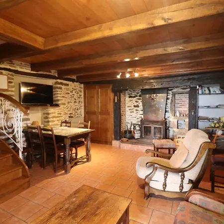 Maison De Charme Avec Jardin, Terrasse Et Cheminee A Cassaniouze, Proche Vallee Du Lot - Fr-1-742-65 Holiday home *
